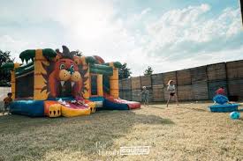 loco springkasteel