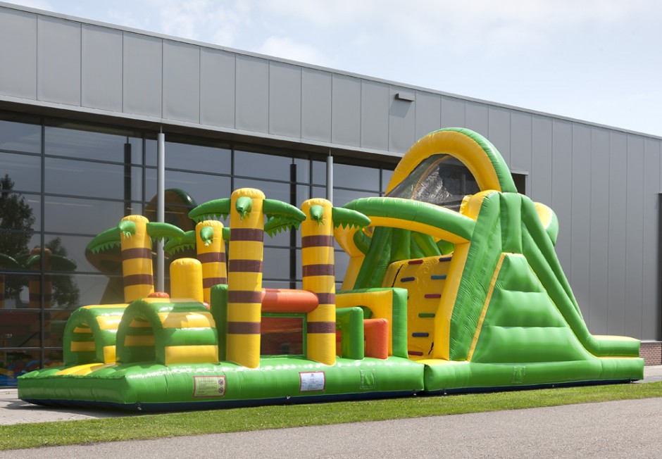 springkasteel hindernisbaan huren