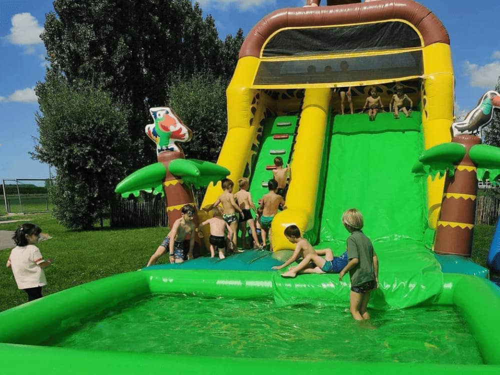 springkastelen het feestbeest